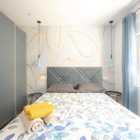 Lujo 8 Pax Proyector, Maquina Arcade Y Parking Apartamento *