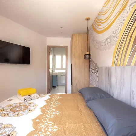 Lujo 8 Pax Proyector, Maquina Arcade Y Parking Apartamento Oviedo